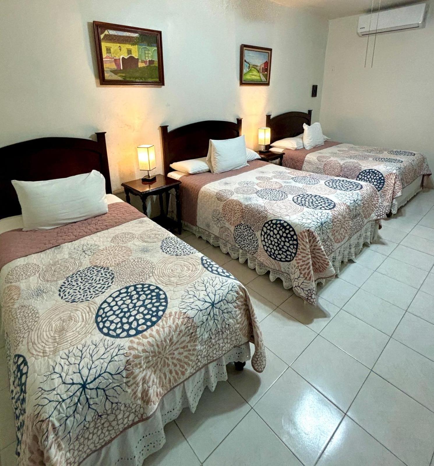 Hotel Casa Blanca 틀라코탈판 외부 사진