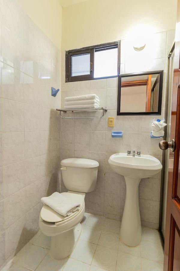 Hotel Casa Blanca 틀라코탈판 외부 사진